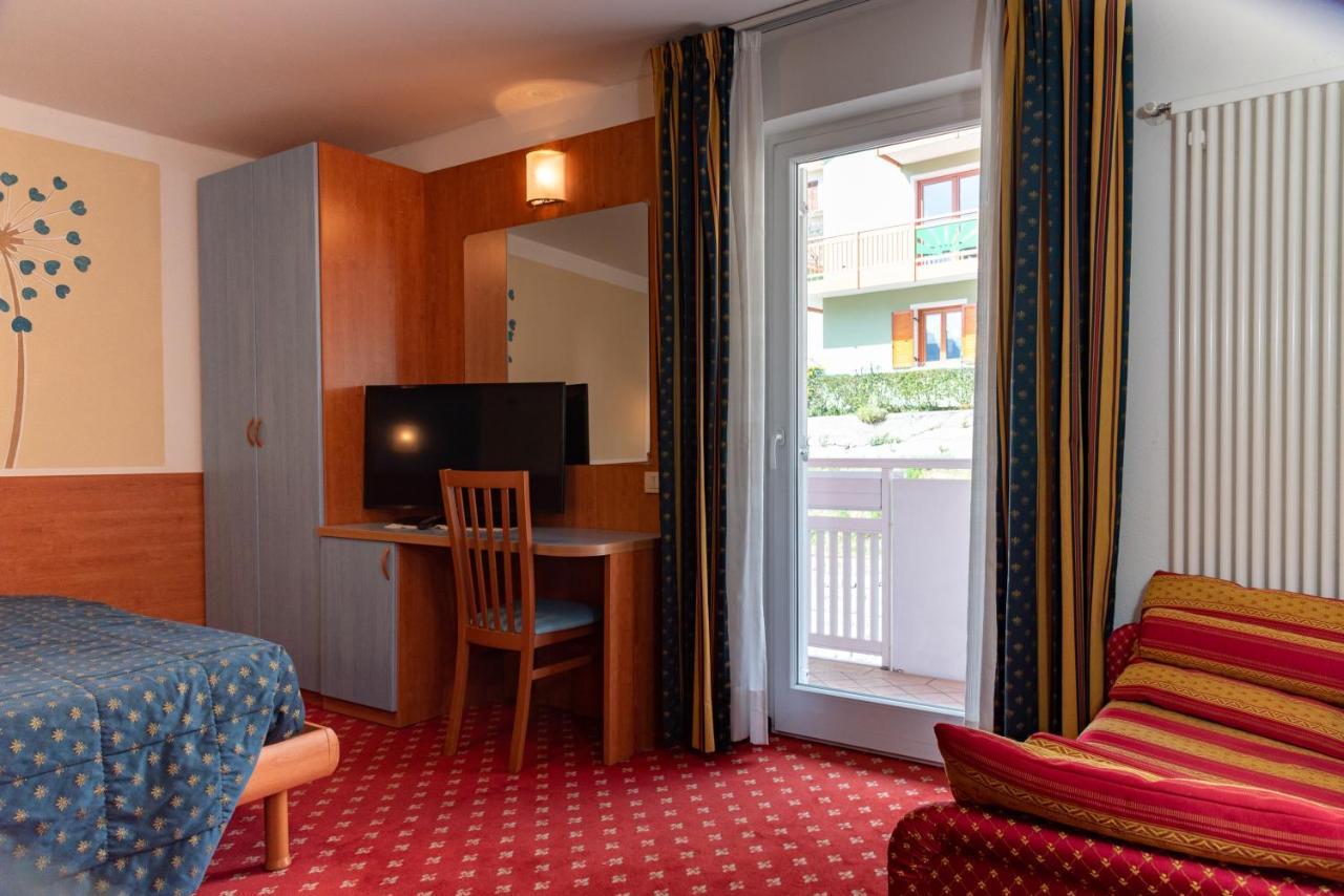 Hotel Londra Slow Living モルヴェーノ エクステリア 写真