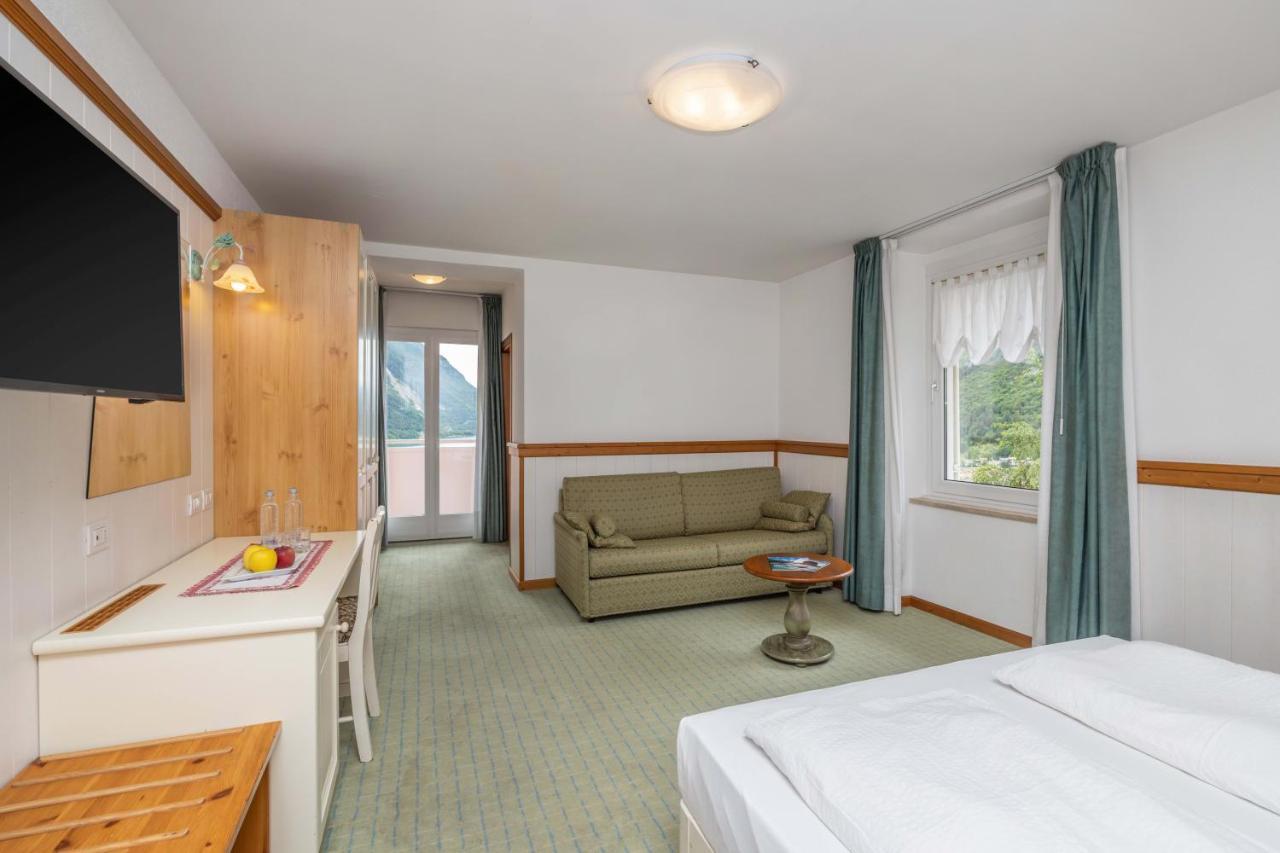 Hotel Londra Slow Living モルヴェーノ エクステリア 写真