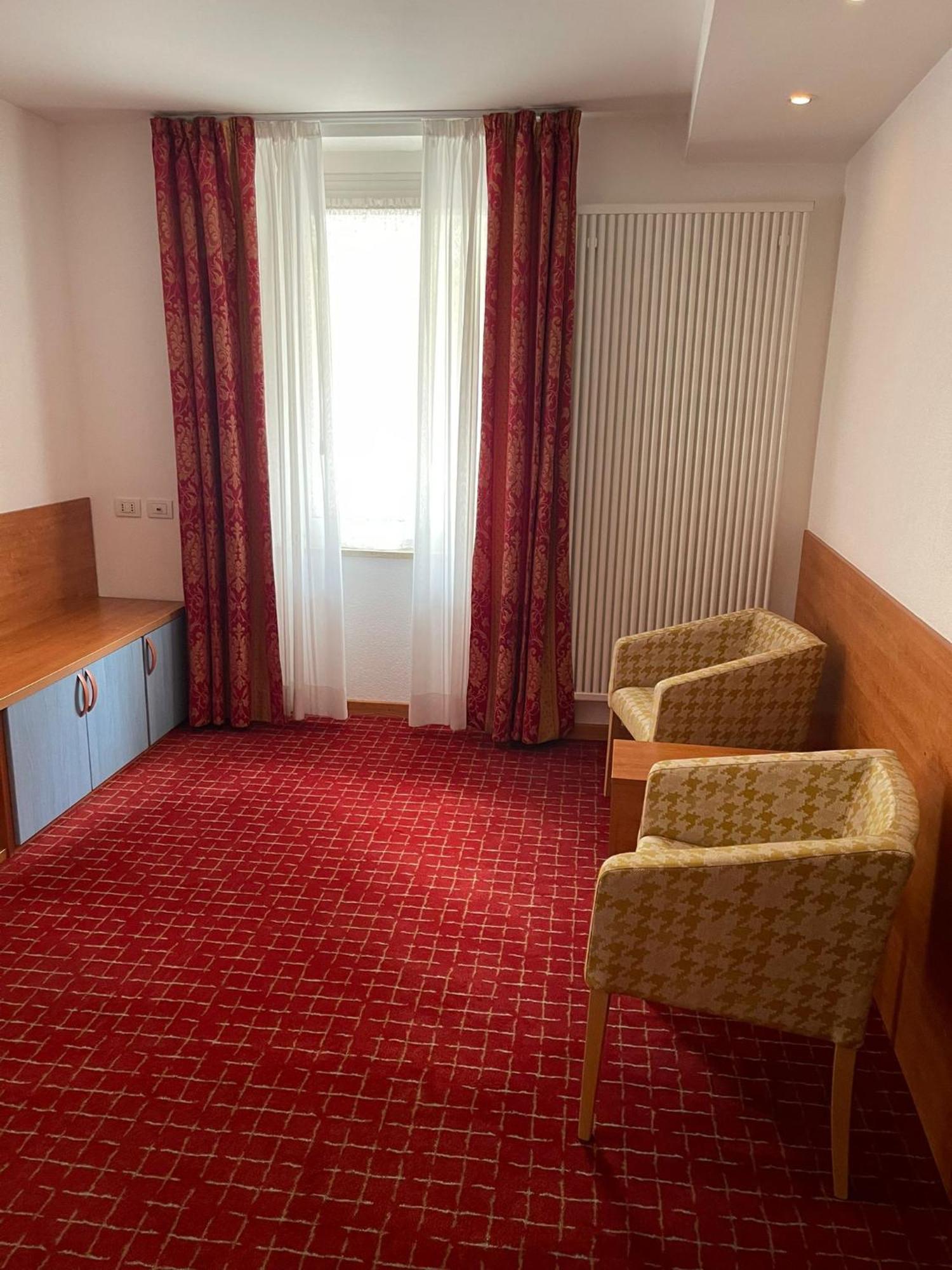 Hotel Londra Slow Living モルヴェーノ エクステリア 写真