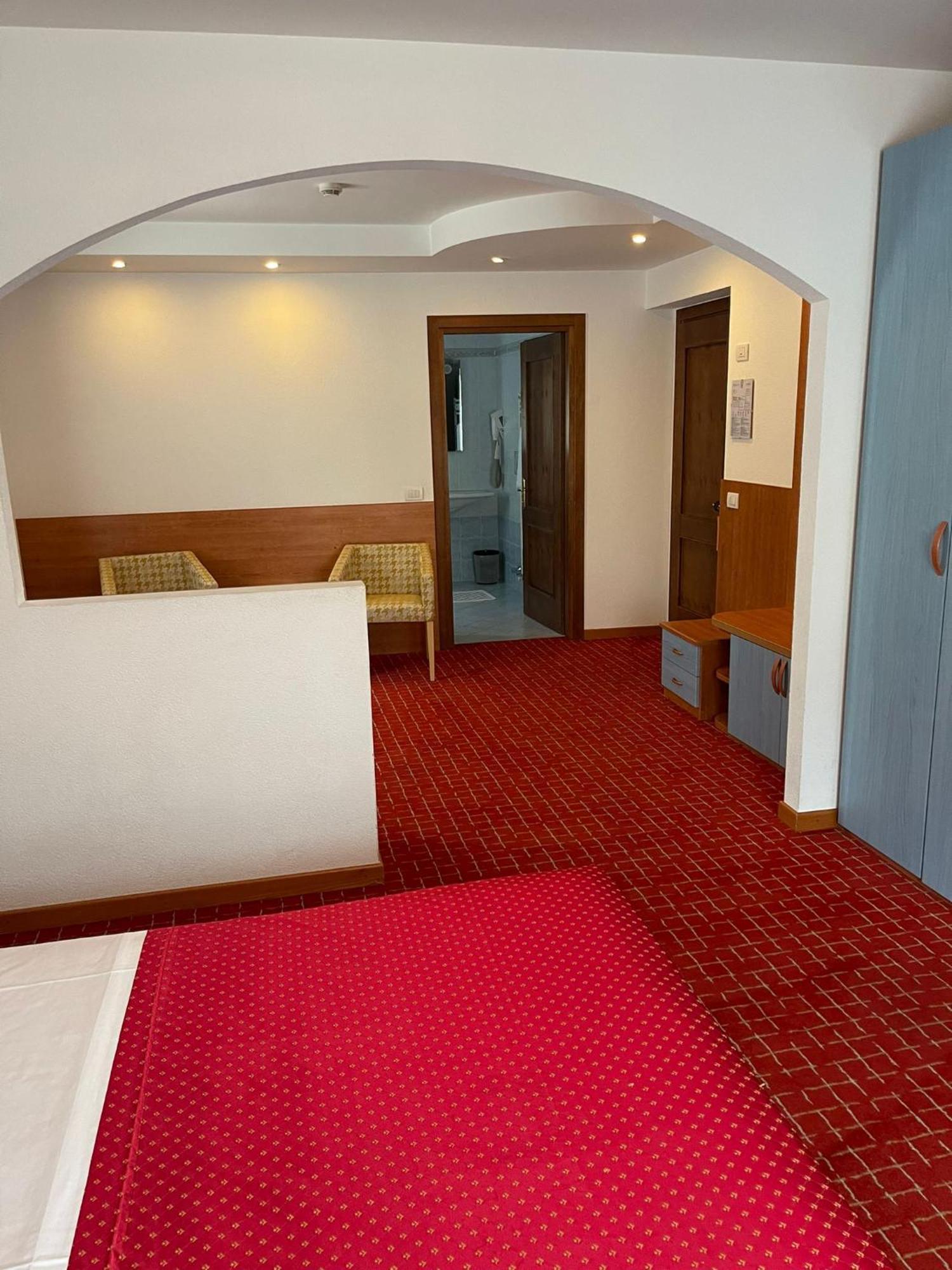 Hotel Londra Slow Living モルヴェーノ エクステリア 写真